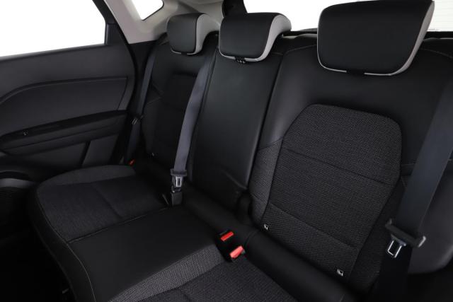 Renault Captur image 9