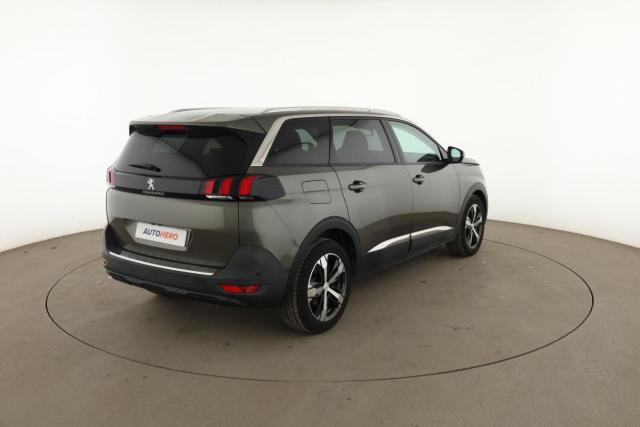 Peugeot 5008 image 6