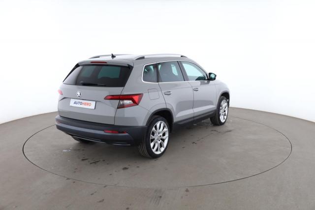 Skoda Karoq image 9