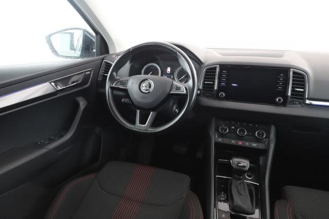 Skoda Karoq image 8