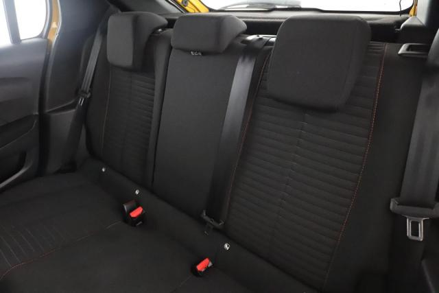 Peugeot 208 image 3