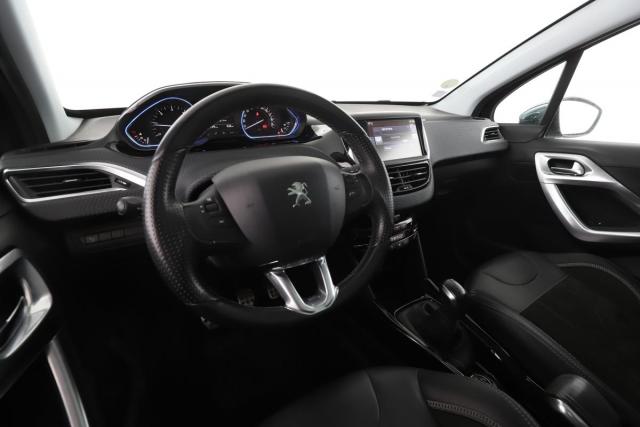 Peugeot 2008 image 1