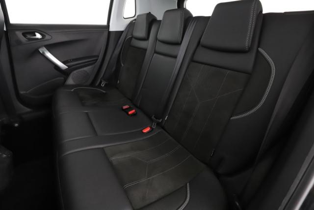 Peugeot 2008 image 3