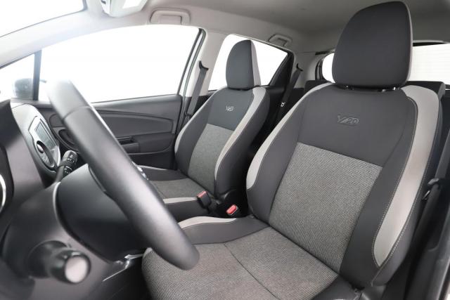 Toyota Yaris image 3