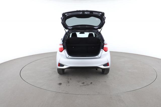 Toyota Yaris image 2