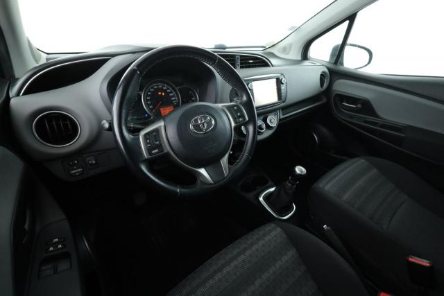 Toyota Yaris image 8