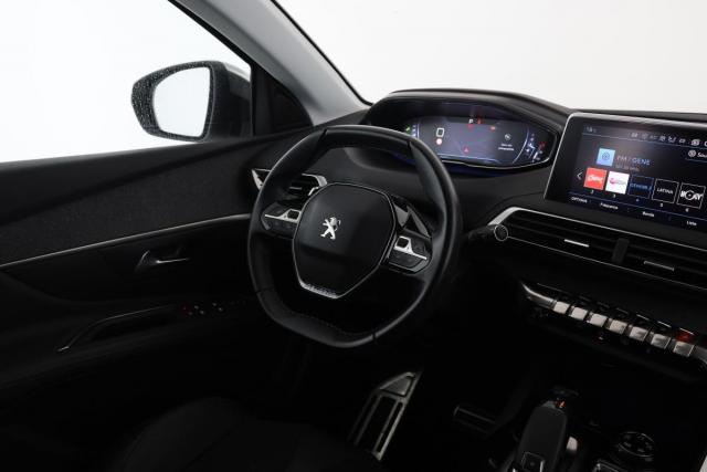 Peugeot 3008 image 3
