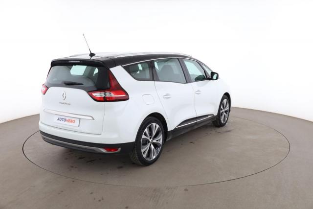 Renault Grand Scénic image 2