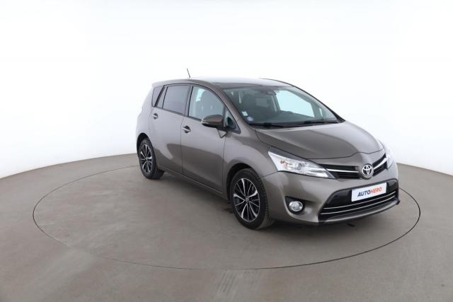 Toyota Verso image 2