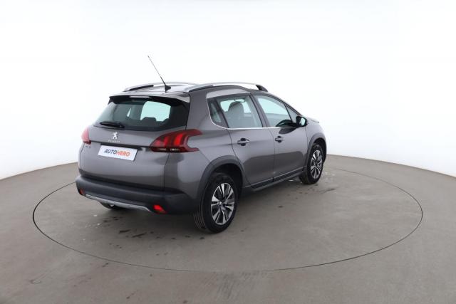 Peugeot 2008 image 1