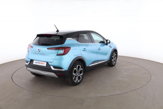 Renault Captur image 2