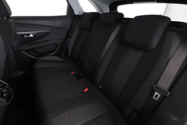 Peugeot 3008 image 3