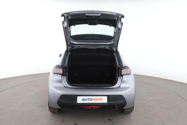 Peugeot 208 image 9