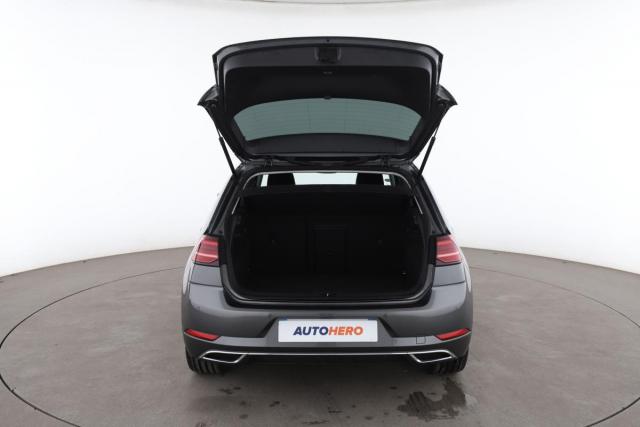 Volkswagen Golf image 7