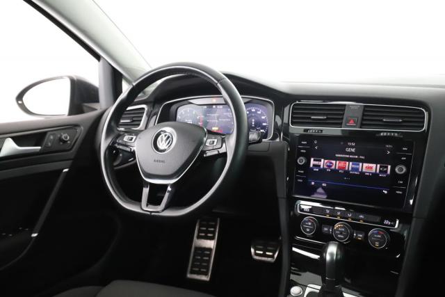Volkswagen Golf image 5