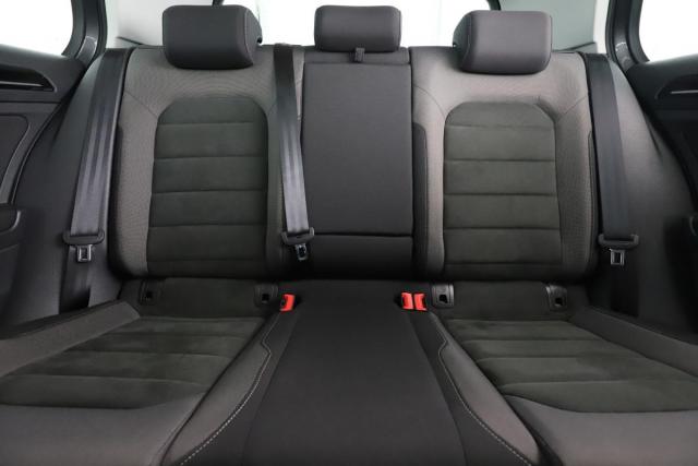 Volkswagen Golf image 3