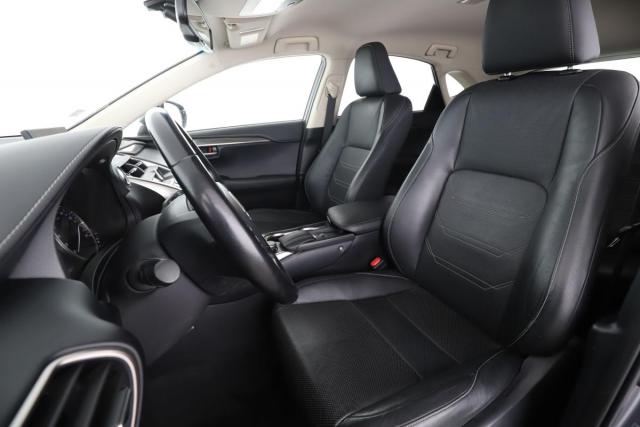 Lexus Nx image 4