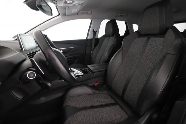 Peugeot 3008 image 1