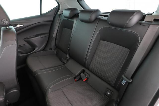 Opel Astra image 9