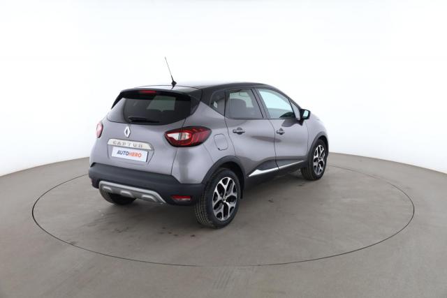 Renault Captur image 2