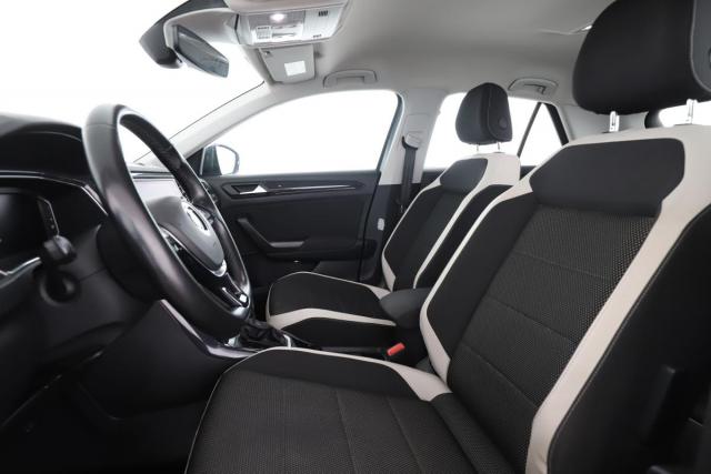 Volkswagen T-Roc image 4