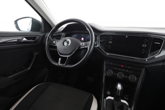 Volkswagen T-Roc image 5