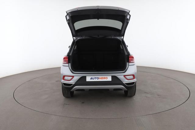Volkswagen T-Roc image 2