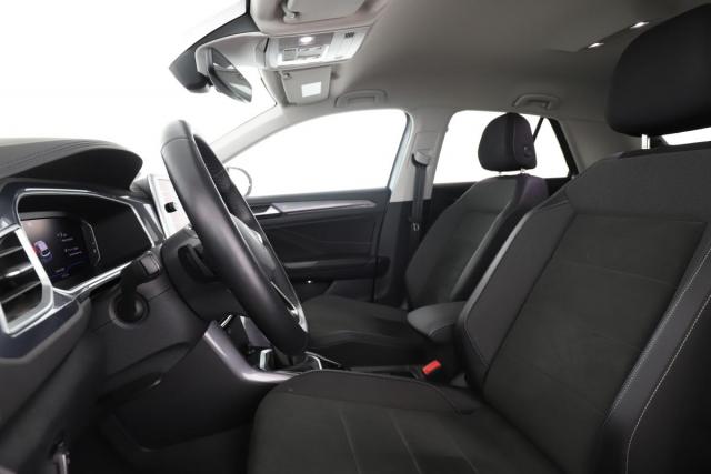 Volkswagen T-Roc image 5