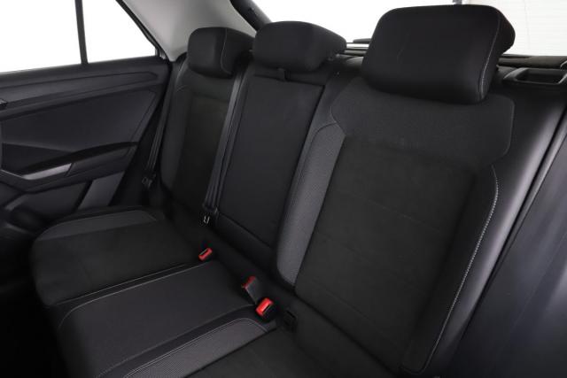 Volkswagen T-Roc image 7