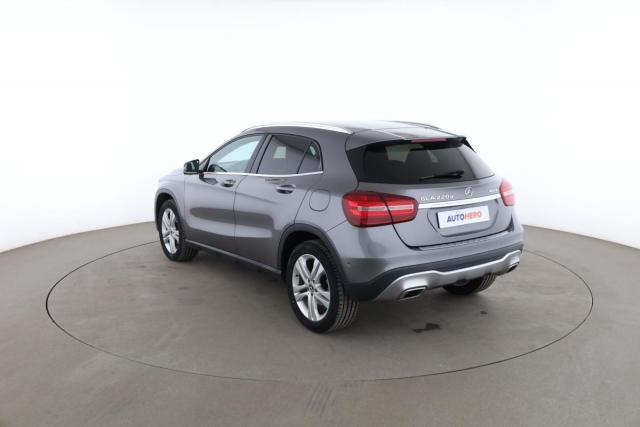 Mercedes Benz Gla image 9