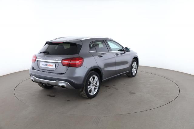 Mercedes Benz Gla image 4