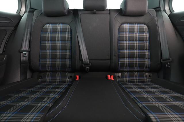 Volkswagen Golf image 1