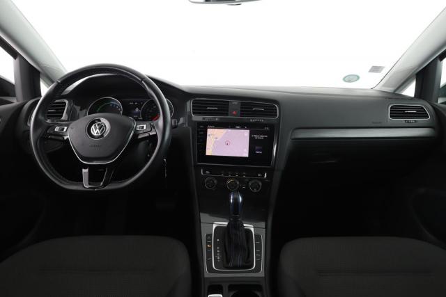 Volkswagen Golf image 7
