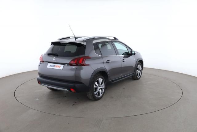 Peugeot 2008 image 8