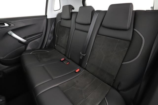 Peugeot 2008 image 9