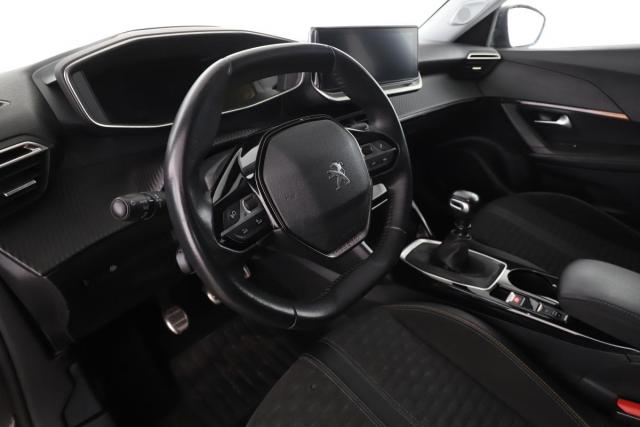 Peugeot 2008 image 7