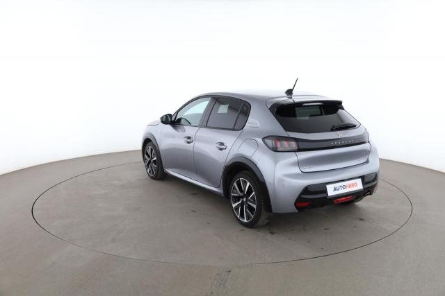 Peugeot 208 image 6