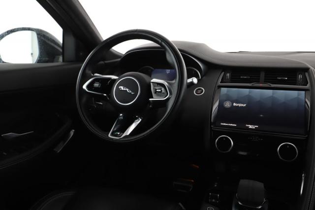 Jaguar E-Pace image 4