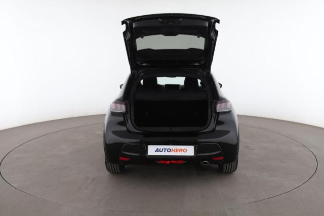 Peugeot 208 image 6