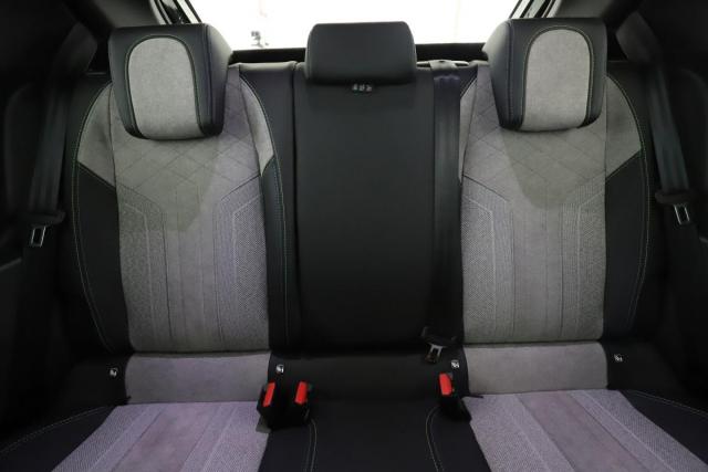 Peugeot 208 image 4