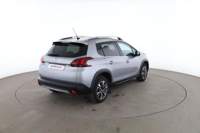 Peugeot 2008 image 5