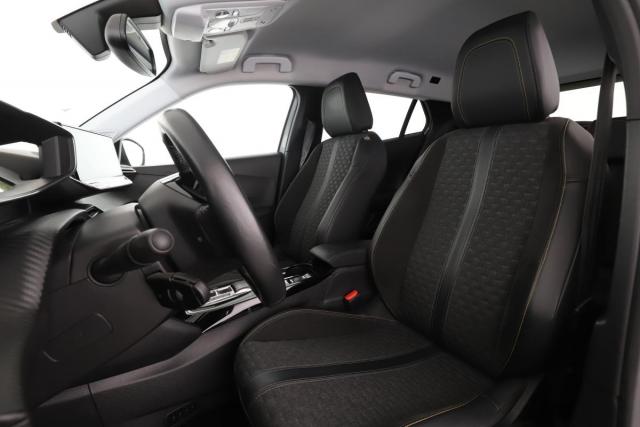 Peugeot 2008 image 9