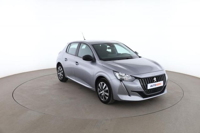 Peugeot 208 image 9