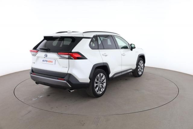 Toyota Rav4 image 9