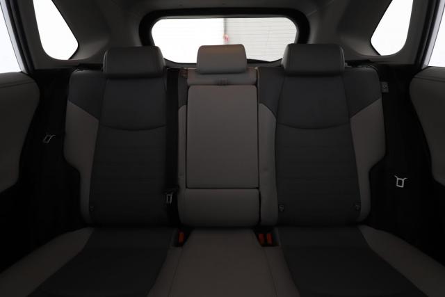 Toyota Rav4 image 5