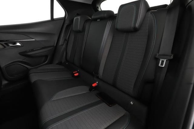 Peugeot 2008 image 9