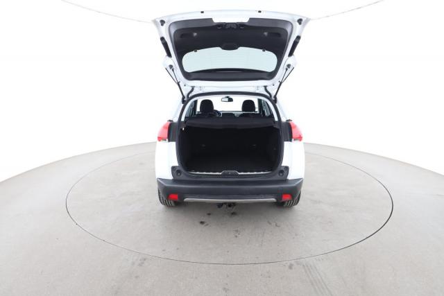 Peugeot 2008 image 2