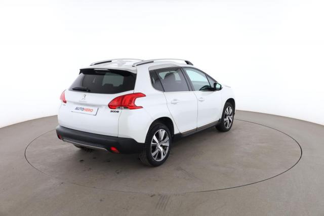 Peugeot 2008 image 1