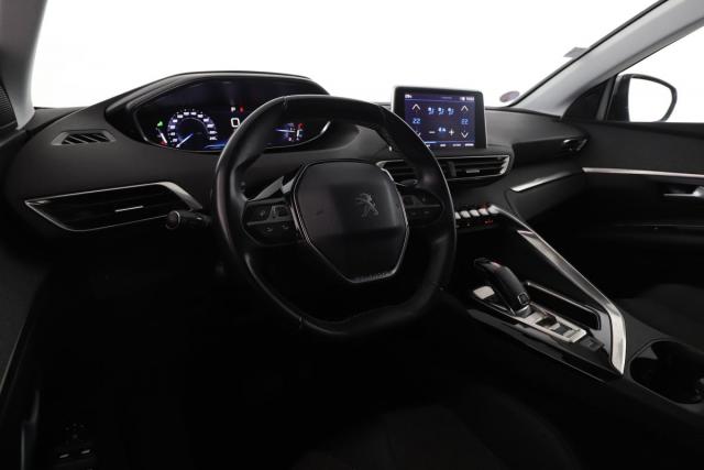 Peugeot 3008 image 8