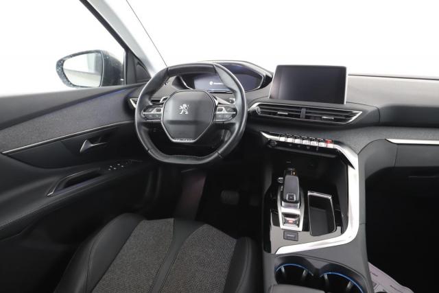 Peugeot 3008 image 2